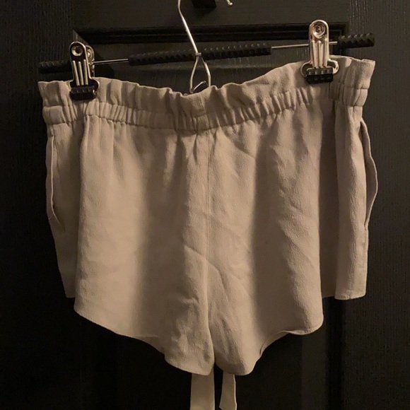 Aritzia shorts - Picture 2 of 2